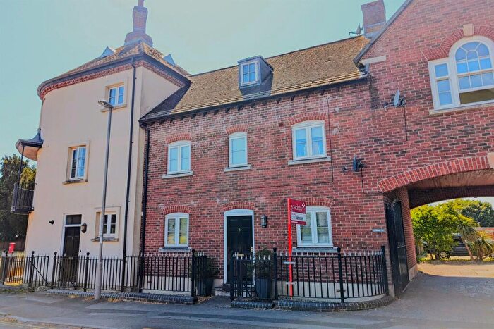 3 Bedroom Terraced House For Sale In Blandford Town Centre, DT11