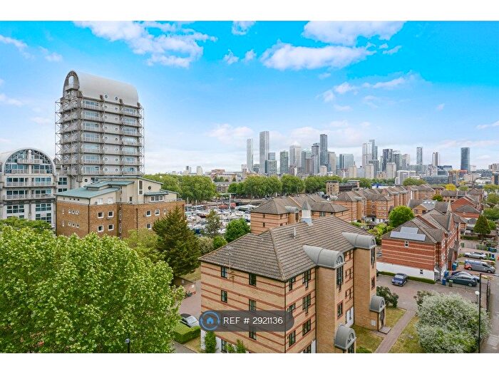 2 Bedroom Flat To Rent In Sirius House, London, SE16