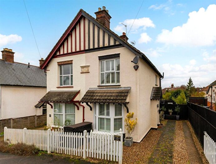 3 Bedroom Semi-Detached House For Sale In Cromwell Road, High Wycombe, Buckinghamshire, HP13