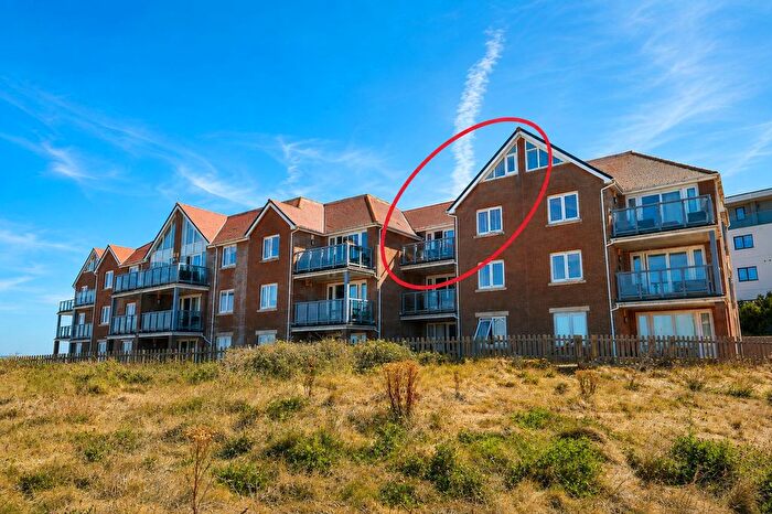 2 Bedroom Flat For Sale In Headland Point, Fistral, TR7