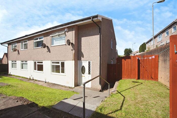 2 Bedroom Maisonette For Sale In Bryn Owain, Caerphilly, CF83