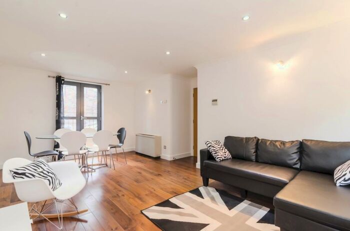 2 Bedroom Apartment To Rent In Wormwood Street London, EC2M