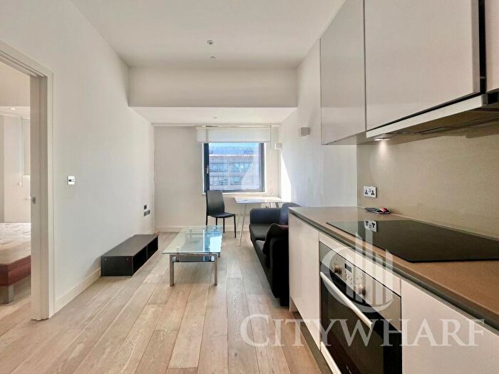 1 Bedroom Apartment To Rent In Verona Apartments, Wellington Street, Slough, Berkshire, SL1