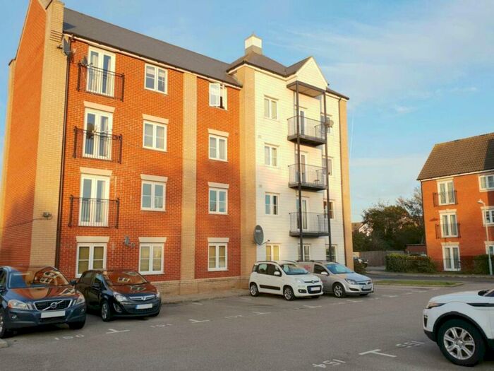 2 Bedroom Apartment To Rent In Provan Court, Foxgrove Gardens, IP3