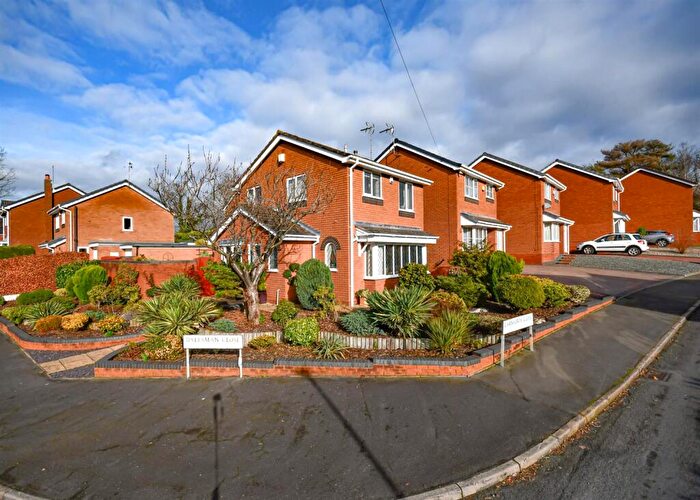 3 Bedroom Detached House For Sale In Carnforth Close, Kingswinford, DY6