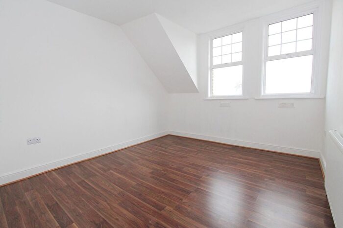 2 Bedroom Flat To Rent In London Road, Isleworth, TW7