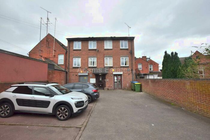 3 Bedroom Flat To Rent In Ronita Court, Grange Avenue, Reading, RG6