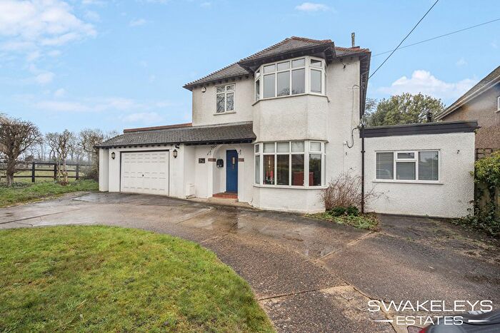 3 Bedroom Detached House For Sale In Northwood Road, Harefield, UB9