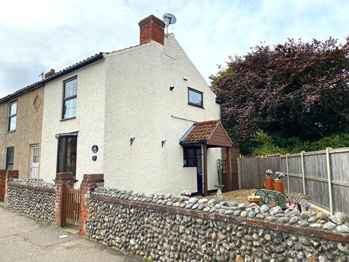 3 Bedroom Semi-Detached House For Sale In Cromer Road, Sheringham, NR26