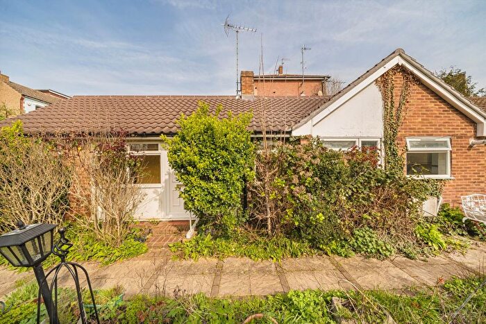 2 Bedroom Bungalow For Sale In Belgrade Road, Hampton, TW12