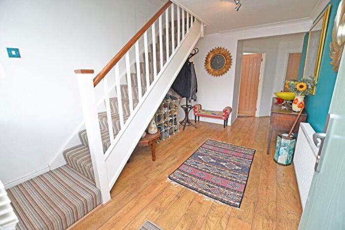 4 Bedroom Town House For Sale In Becksbourne Close, Maidstone, ME14