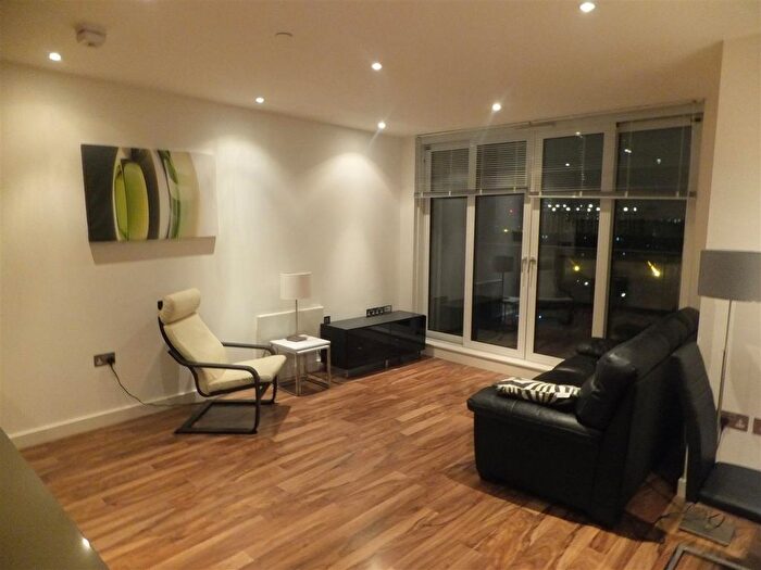 2 Bedroom Flat To Rent In Milliners Wharf, Munday Street, Ancoats, M4