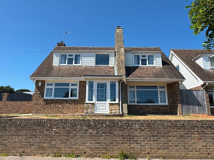 3 Bedroom Detached House For Sale In Hawkhurst Way, Bexhill-On-Sea, TN39