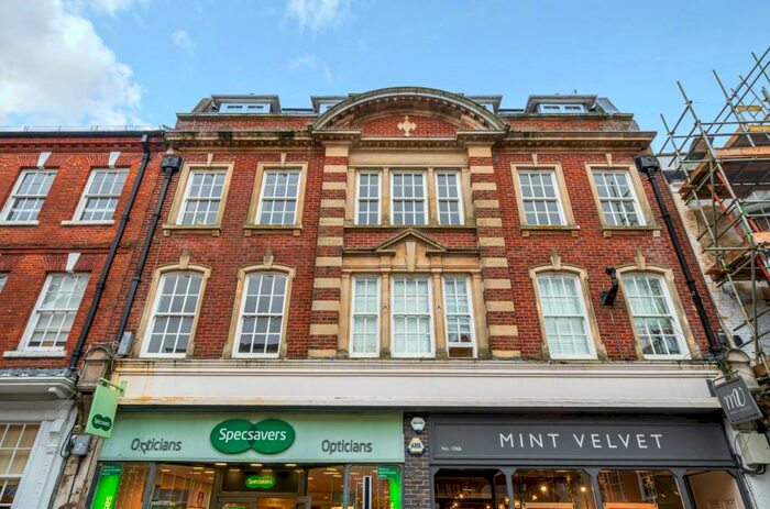 1 Bedroom Flat To Rent In High Street, Winchester, SO23