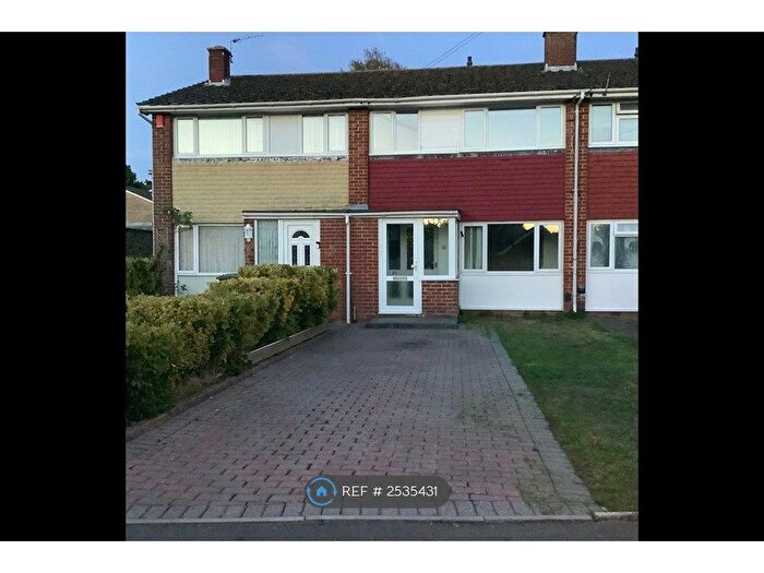 3 Bedroom Terraced House To Rent In Cutbush Lane, Southampton, SO18