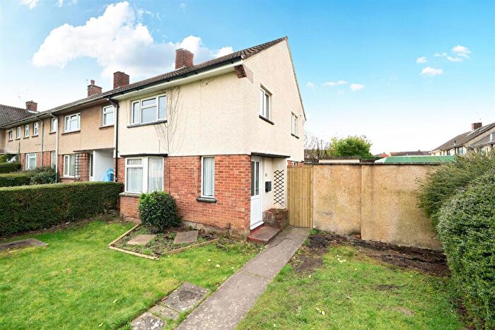 3 Bedroom End Of Terrace House For Sale In Lincoln Close, Keynsham, Bristol, BS31