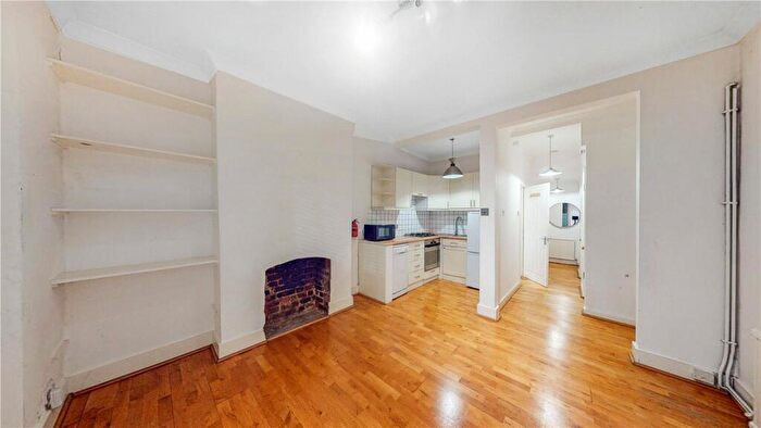 1 Bedroom Apartment To Rent In Grafton Road, London, NW5