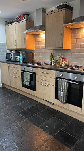 6 Bedroom Terraced House To Rent In Woodville Road, Cathays, Cardiff, CF24