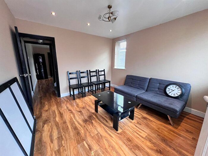 3 Bedroom End Of Terrace House To Rent In Star Road, Peterborough, PE1