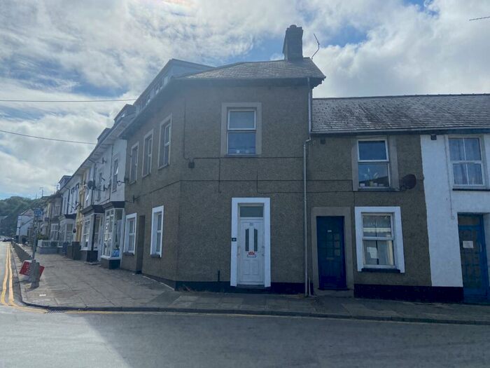 2 Bedroom Flat To Rent In Snowdon Street, Porthmadog, LL49