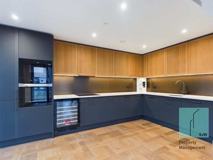 2 Bedroom Apartment To Rent In Boxwood Gardens, London, E1W
