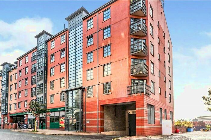 2 Bedroom Apartment To Rent In Ducie Street, Manchester, Greater Manchester, M1