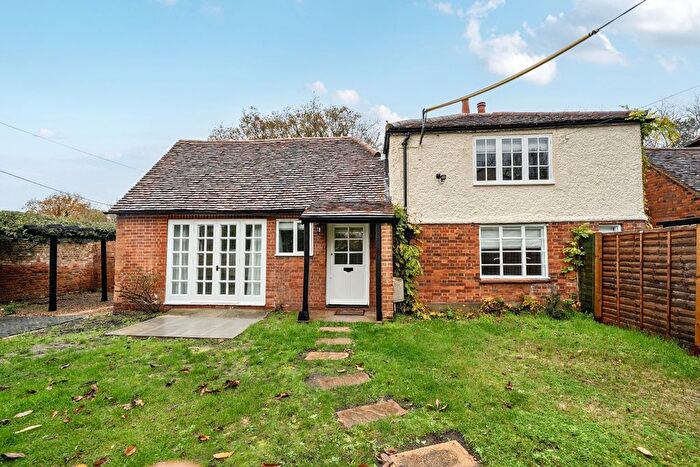2 Bedroom Semi-Detached House To Rent In Common Road, Eton Wick, Windsor, SL4