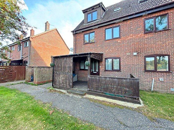 1 Bedroom Flat For Sale In Weavers Close, Stalham, Norwich, Norfolk, NR12