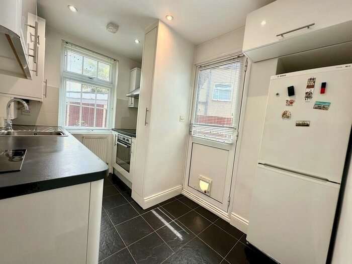 2 Bedroom Ground Maisonette To Rent In The Close, Harrow, HA2