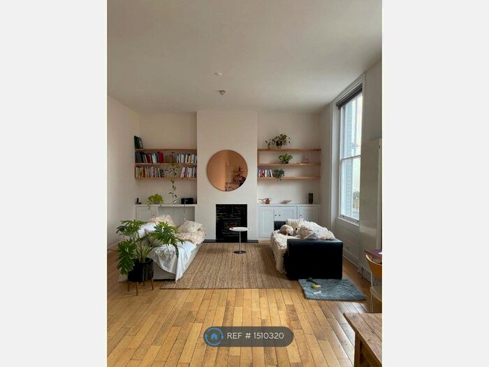 2 Bedroom Flat To Rent In Hoxton Street, London, N1