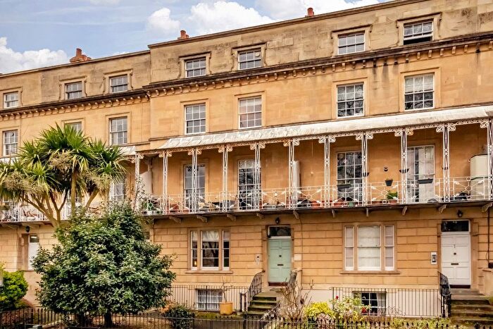 2 Bedroom Maisonette For Sale In Oakfield Road, Clifton, Bristol, BS8