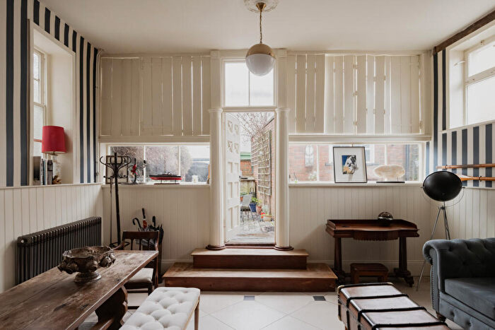 4 Bedroom Semi Detached House For Sale In The Wellie Stern, Harwich, Essex, CO12