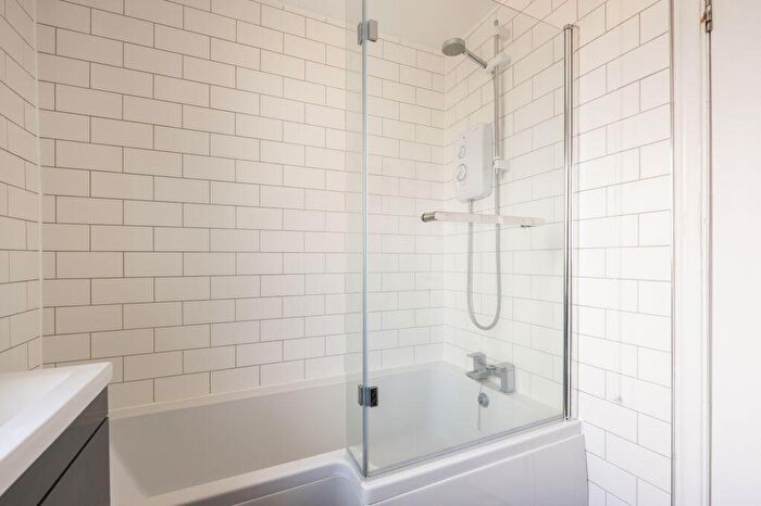 2 Bedroom Detached Villa For Sale In Moredun Park Gardens, Edinburgh, EH17
