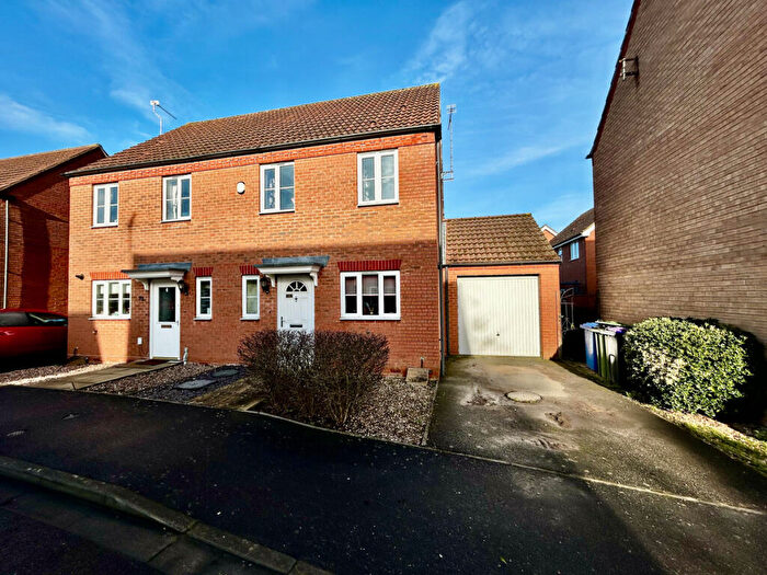 3 Bedroom Semi-Detached House For Sale In St. Bedes Drive, Boston, PE21