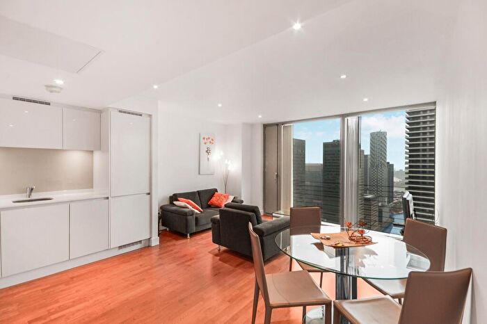 1 Bedroom Flat To Rent In Landmark East Tower, Marsh Wall, E14