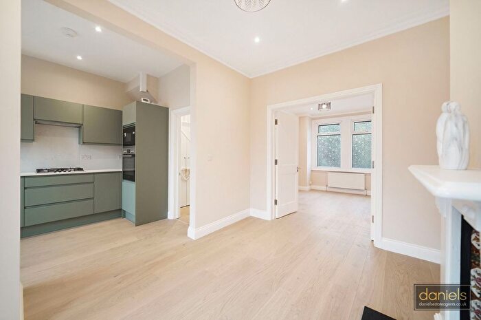 3 Bedroom Terraced House For Sale In Hazeldean Road, Harlesden, London, NW10