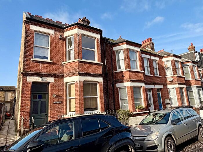 4 Bedroom End Of Terrace House To Rent In Ethelbert Road, Margate, CT9