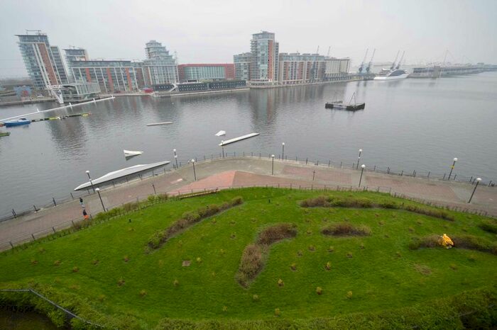 1 Bedroom Semi-Detached House To Rent In Hanover Ave, Silvertown, E16