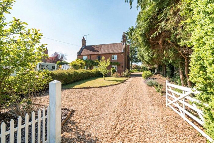 3 Bedroom Semi Detached House For Sale In Upper Froyle, Alton, Hampshire, GU34