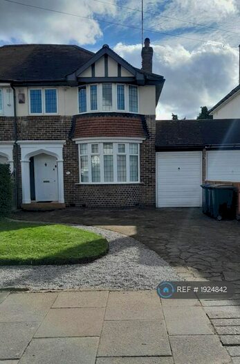 3 Bedroom Semi-Detached House To Rent In Daventry Road, Coventry, CV3