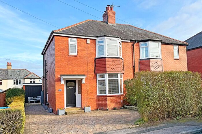 3 Bedroom Semi Detached House For Sale In Harlow Crescent, Harrogate, HG2