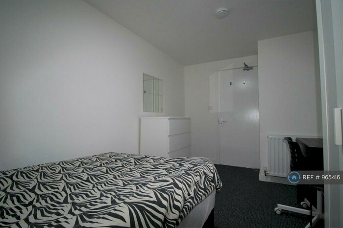 6 Bedroom Terraced House To Rent In Hannan Road, Liverpool, L6