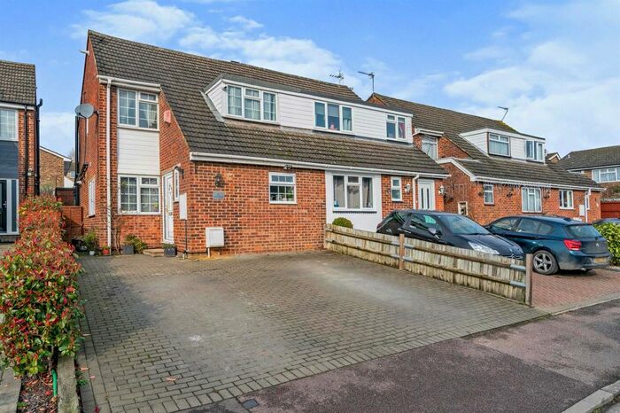 3 Bedroom Property To Rent In Buryholme, Broxbourne, EN10