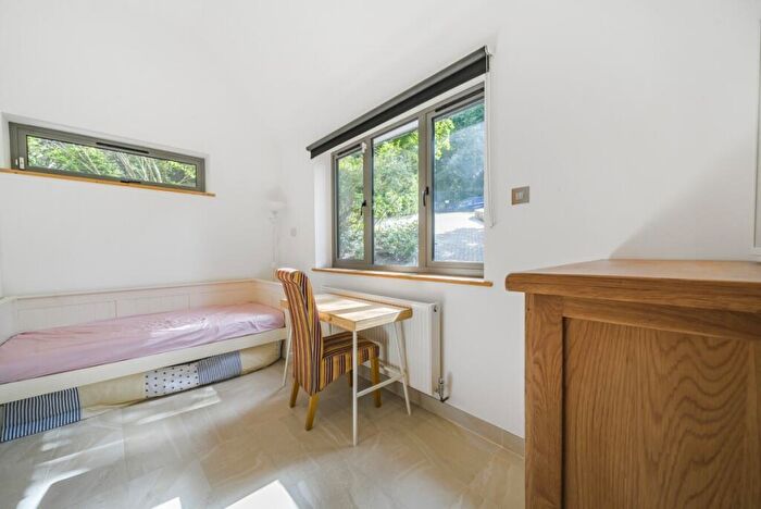 4 Bedroom House To Rent In Farquhar Road, London, SE19