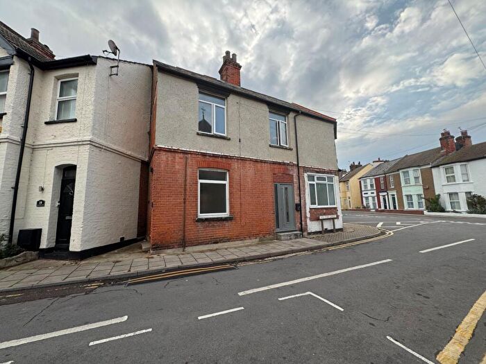 2 Bedroom Apartment To Rent In A New Pier Street, Walton On The Naze, CO14