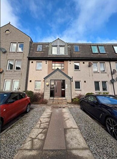 2 Bedroom Flat To Rent In Gairn Mews, Aberdeen, AB10