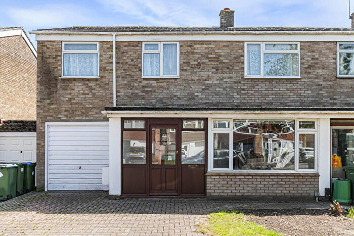 4 Bedroom House For Sale In Maiden Erlegh Avenue, Bexley, DA5