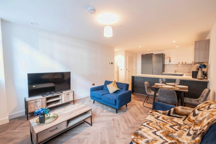 1 Bedroom Flat To Rent In Priory House, Gooch Street North, Birmingham, B5