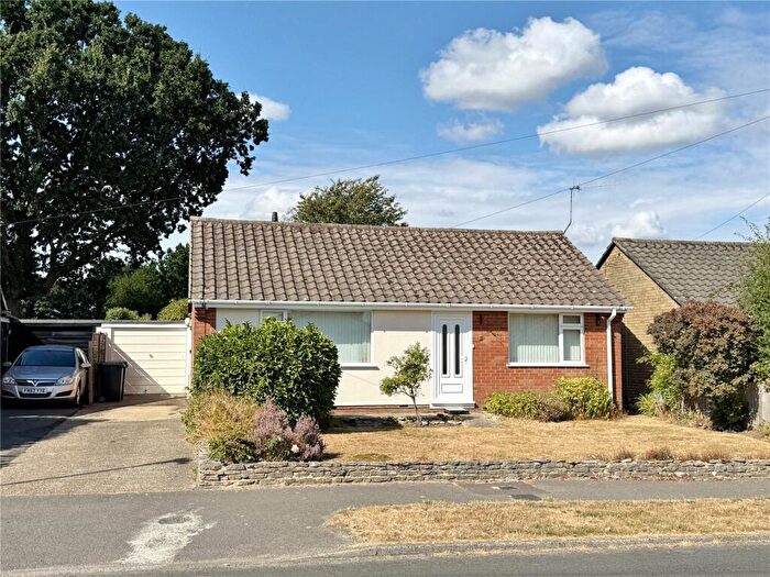 2 Bedroom Bungalow For Sale In Claylake Drive, Verwood, Dorset, BH31
