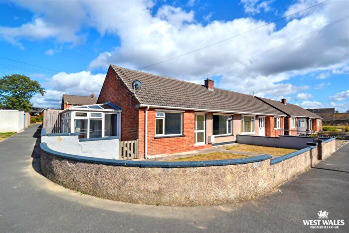 2 Bedroom Semi-Detached Bungalow For Sale In Rhyd-Y-Felin, Cardigan, SA43